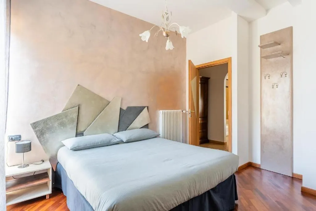 Serraglio Design Apartment Prato   Prato (Prato)